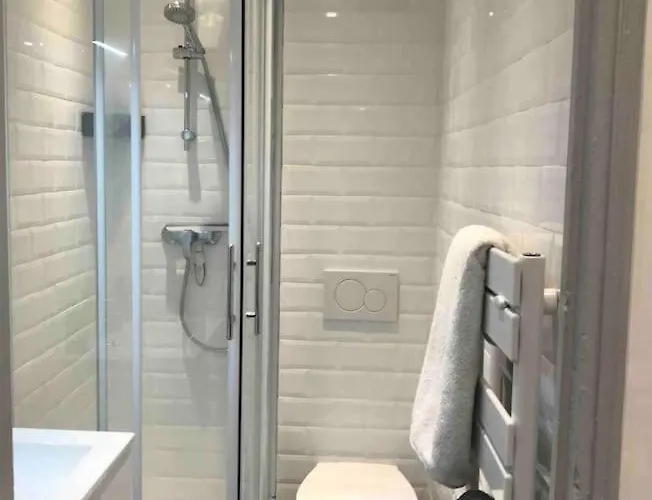 Chez Fanny - Ravissant 2 Pieces Avec Balcon * Antibes