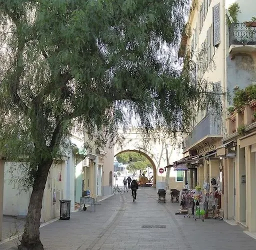 Chez Fanny - Ravissant 2 Pieces Avec Balcon * Antibes